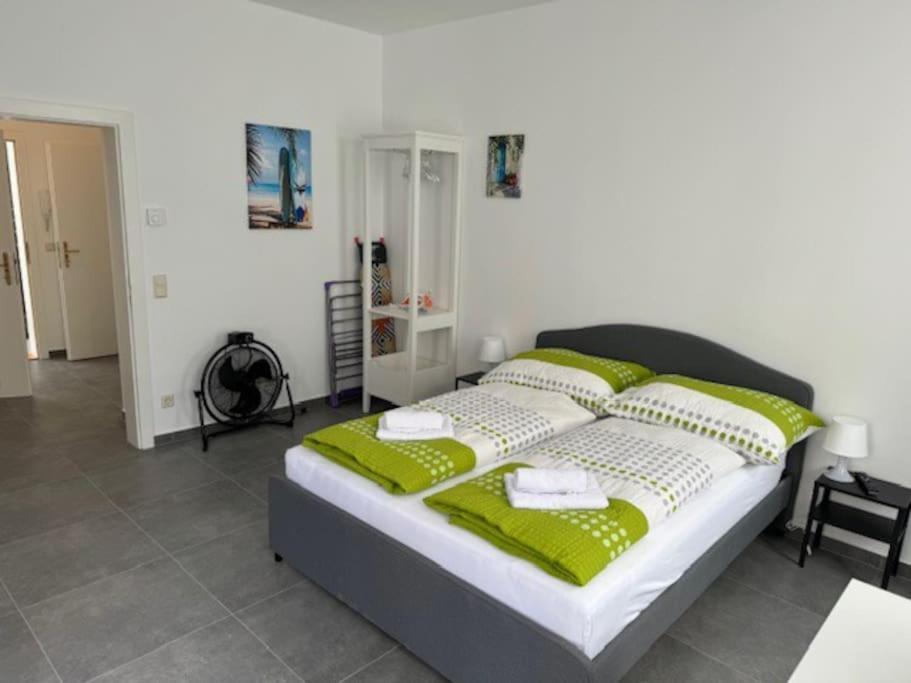 Klein Aber Fein Mit Terrasse Apartman Bécs Kültér fotó
